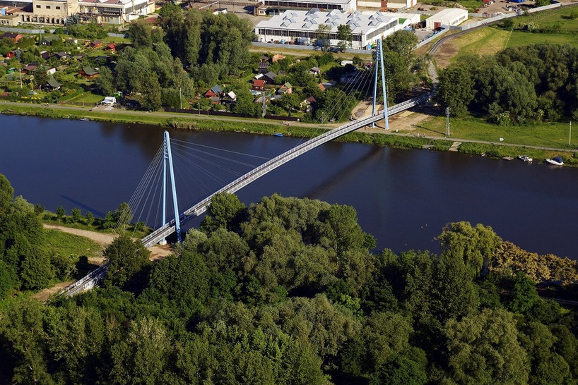 Stavba roku - CYKLISTICKÁ STEZKA PŘES LABE V ČELÁKOVICÍCH